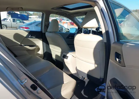 2017 Honda Accord Ex-L V6 из США, поврежденный, VIN 1HGCR3F87HA016365